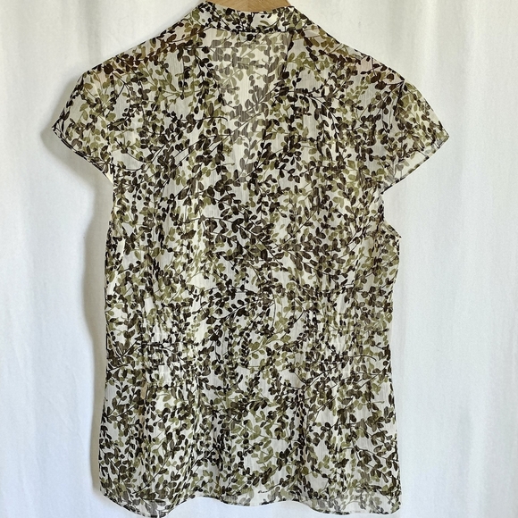 Ann Taylor Flutter Cap Sleeve Green Leaf Print Chiffon Blouse - Picture 8 of 14